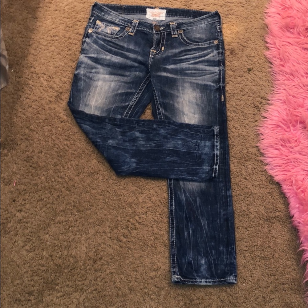 No Stains, No Flaws, No Holes, Like New